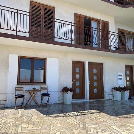 Bella Vista Apartment 2 イゾラ エクステリア 写真